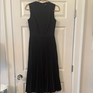 Theory Elegant Black Sleeveless Dress